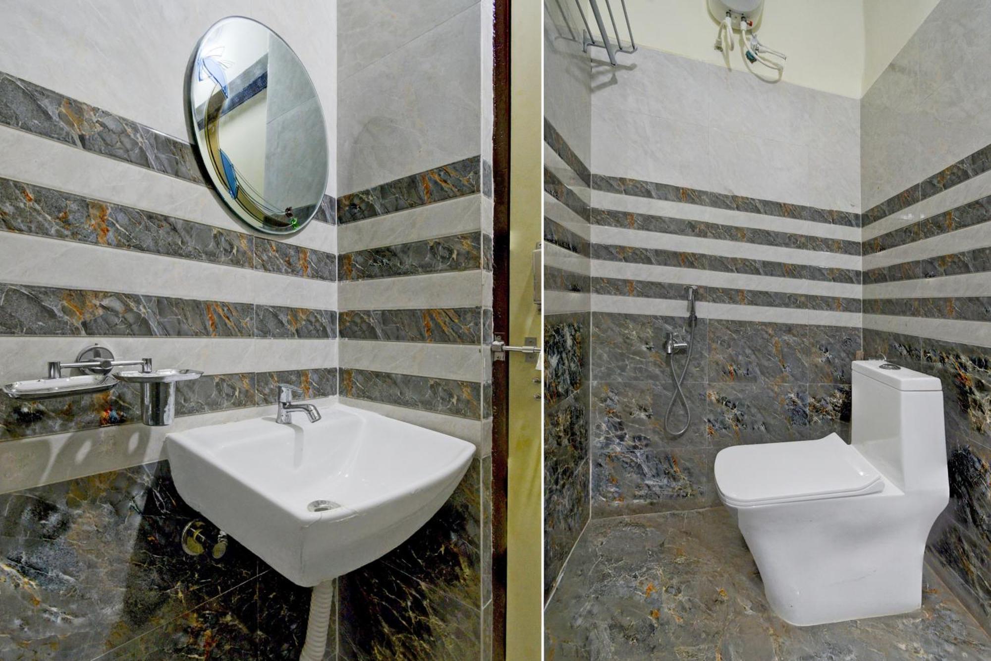Super Townhouse Kukatpally North Formerly Munagala Arcade Hyderabad Bagian luar foto