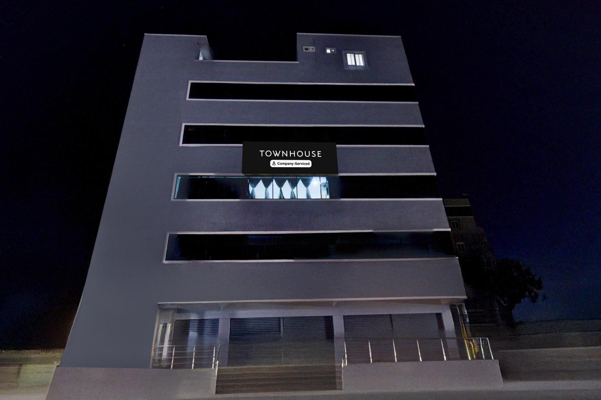 Super Townhouse Kukatpally North Formerly Munagala Arcade Hyderabad Bagian luar foto
